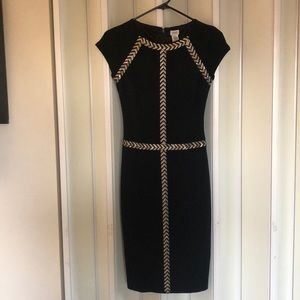 Size 2. Never worn cache dress. Perfect condition.